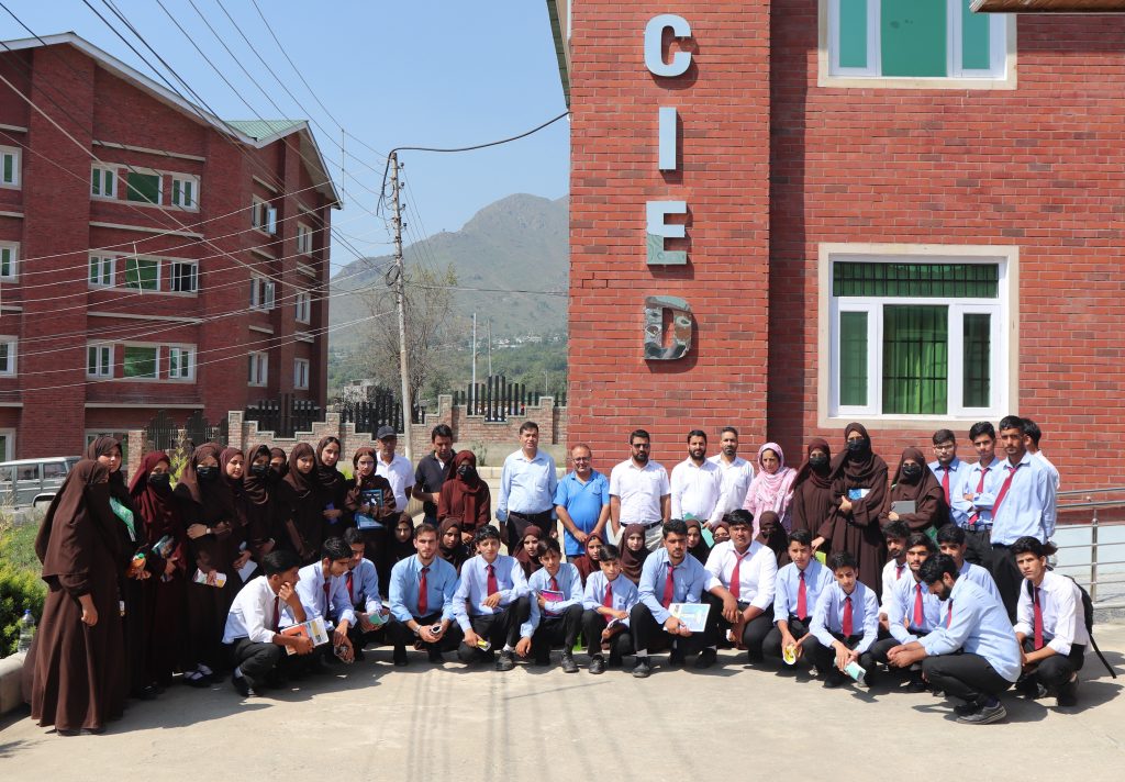 Outreach Program Govt Hr Sec school Mahind Bijbehara visits CIED IUST