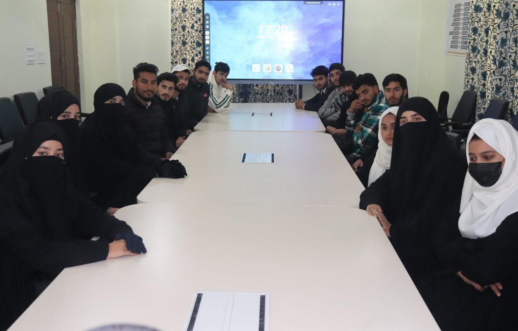 Outreach Program Students of Govt. Degree College Bijbehara Visits CIED-IUST Foundation